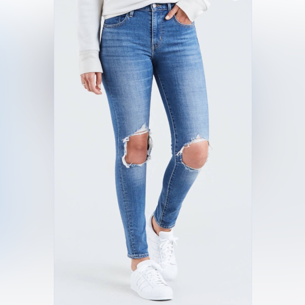 Levi’s 721 High Rise Skinny Jeans
